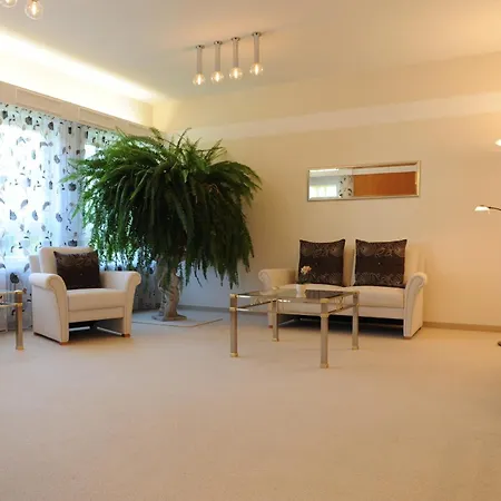 Hotel Christine 3*